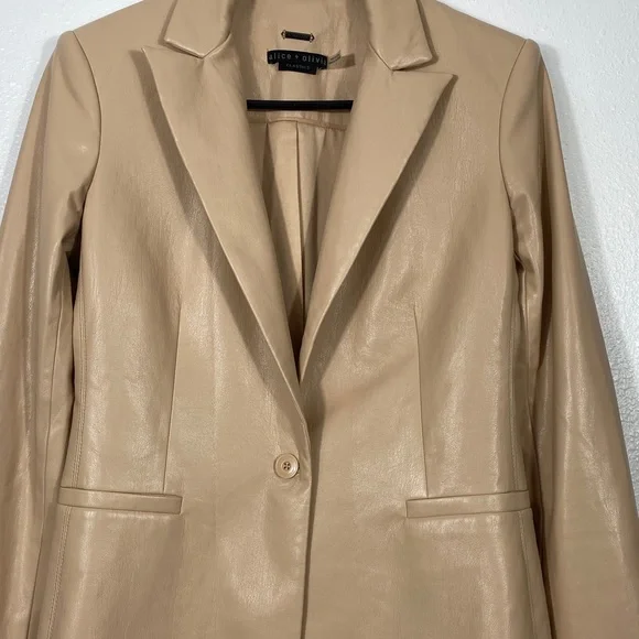 Alice + Olivia Women’s Almond Faux Leather Jacket Size 4 - Picture 5 of 16